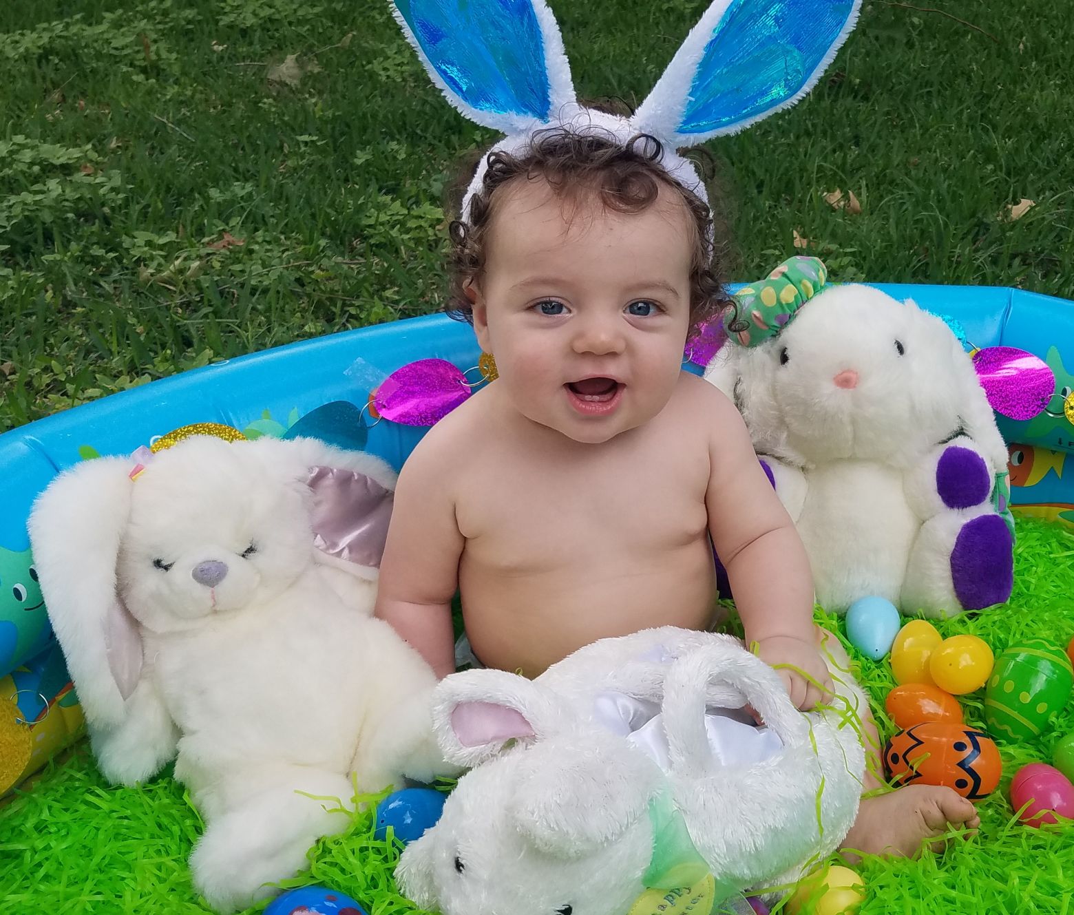 Easter 2019: Maxwell's 1st Easter
